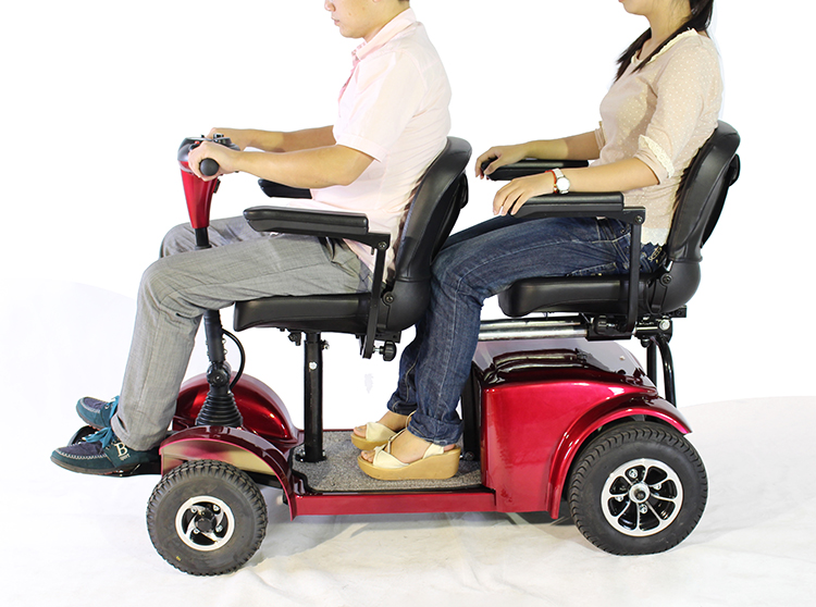 Monopattino per anziani a 4 ruote con doppio sedile