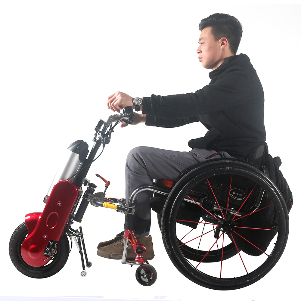 rimorchio per disabili con ruote per viaggiare in libertà